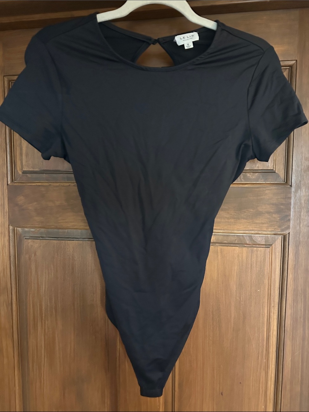 Le Lis Black Short-Sleeve Open Back Bodysuit
